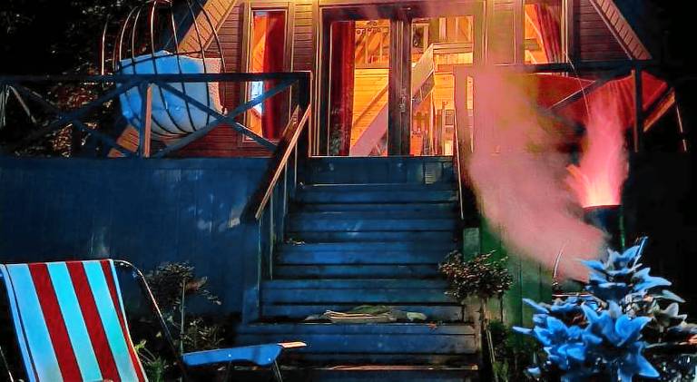 Charming chalet with yard, barbeque & pool | Dogs allowed — photo 4
