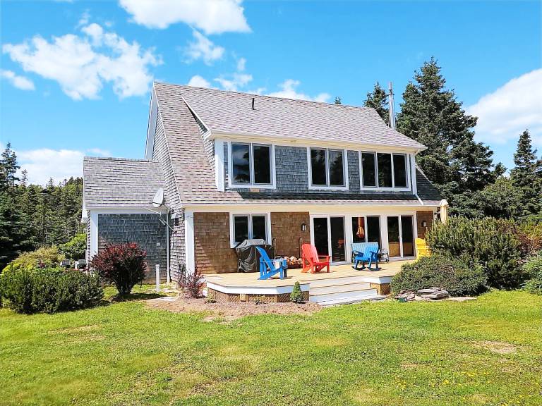 House  Lunenburg