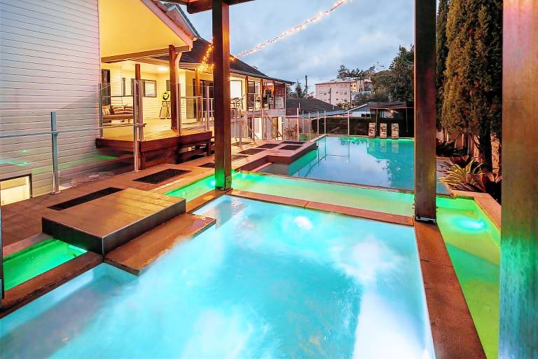 House  Dicky Beach