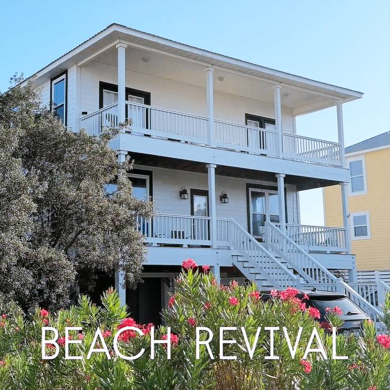 Vacation home with pool — photo 2