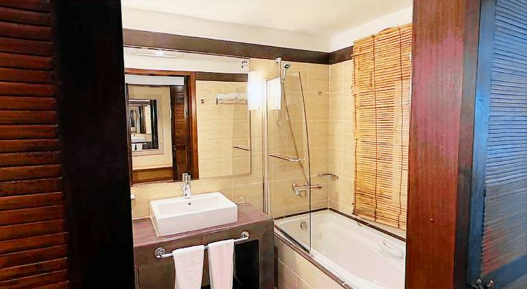 Vacation home with pool | Close to the beach | Pets are welcome — photo 5