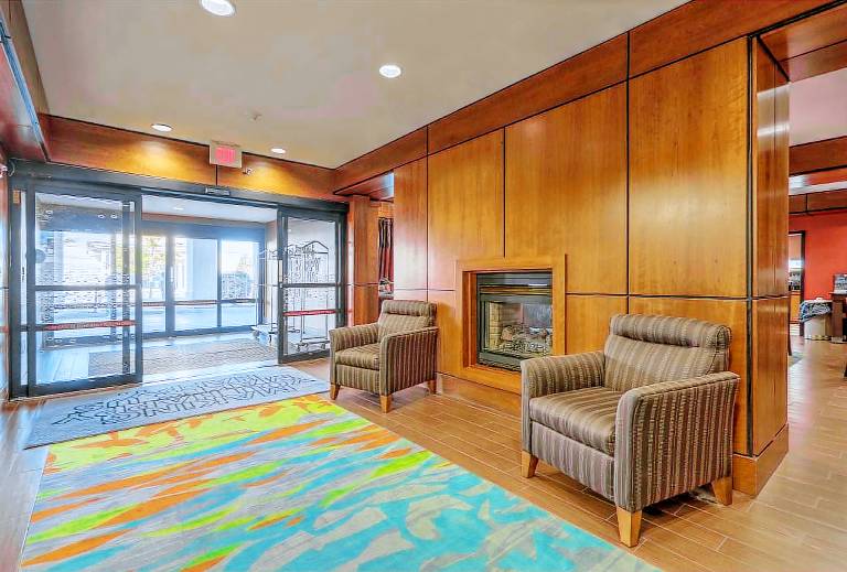 Hampton Inn Batavia — photo 4