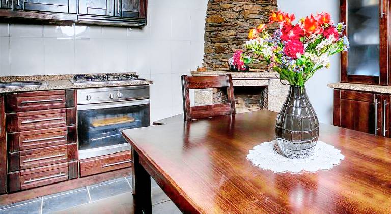 Vacation home with terrace, garden & grill — photo 5