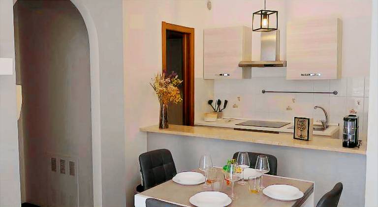 Apartment with 1 room for 4 persons — photo 2