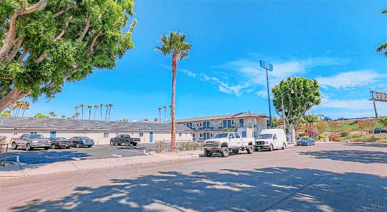 Motel 6 Tustin, CA – Orange County — photo 5