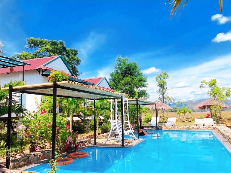 Palafita bungalow in Bo Trach
