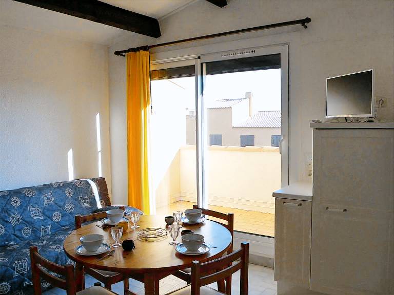 Apartment with 2 rooms for 4 persons — photo 5