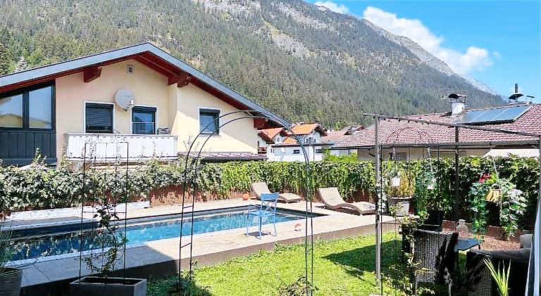 Fully equipped holiday apartment with garden & pool | Perfect for remote work | Pets are welcome — photo 5