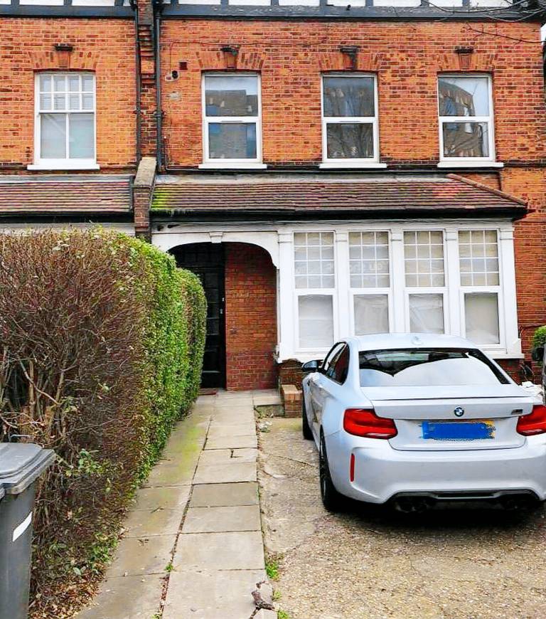 Apartment Chigwell