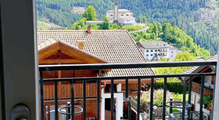 Fully equipped nice apartment with terrace & garden | Perfect for remote work | Dogs allowed — photo 4