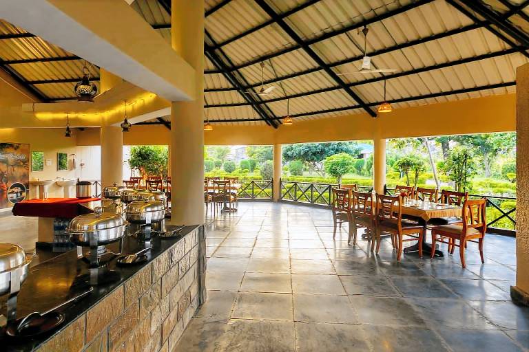 Tusk And Roar Resort - Petfrindly Jungle Cottages — photo 2