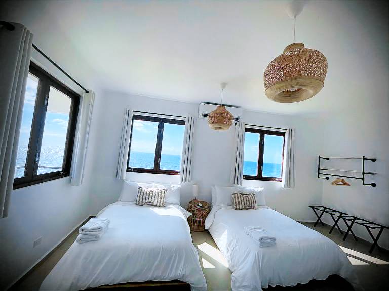 Corcega Beachfront Suites — photo 4