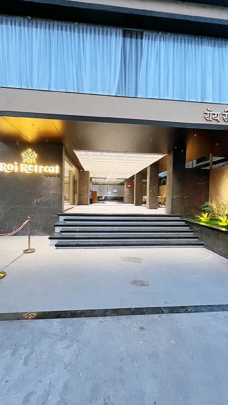 Hotel Roi Retreat