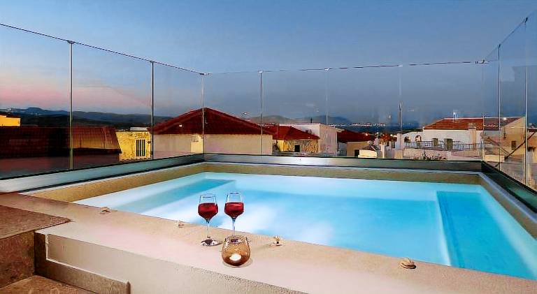 Vacation home with hot tub | Pets allowed — photo 3