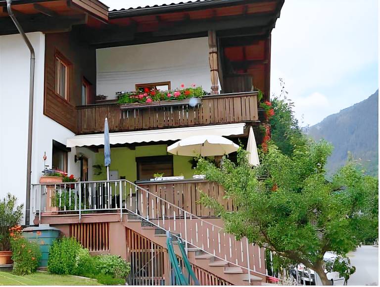 Pleasant holiday apartment with garden & terrace | Dogs allowed — photo 5