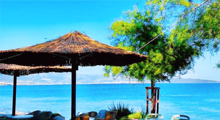 Ample vacation home with hot tub | Beach nearby | Pets are welcome — photo 3