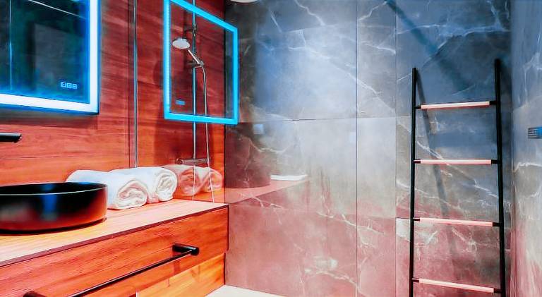 Fully equipped ample villa with private pool, yard & BBQ | Pets allowed — photo 3