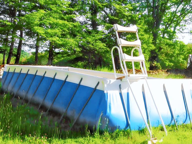 Vacation home with pool, terrace & garden — photo 5