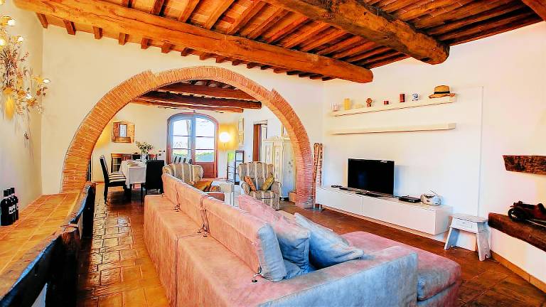 Family-oriented villa with private pool, garden & hot tub | Pets are welcome — photo 3