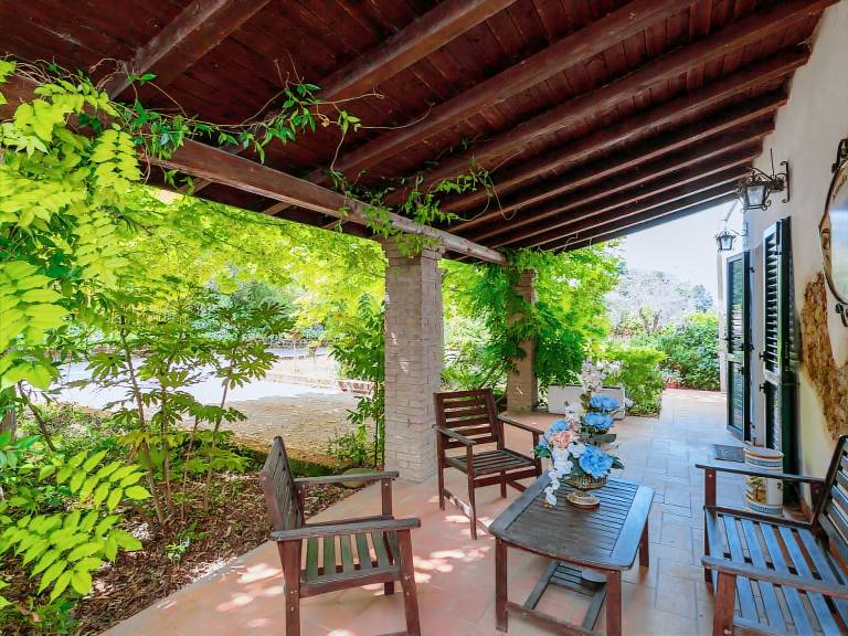 Fully equipped charming house with barbecue, yard & private pool | Nature view | Pets are welcome — photo 4