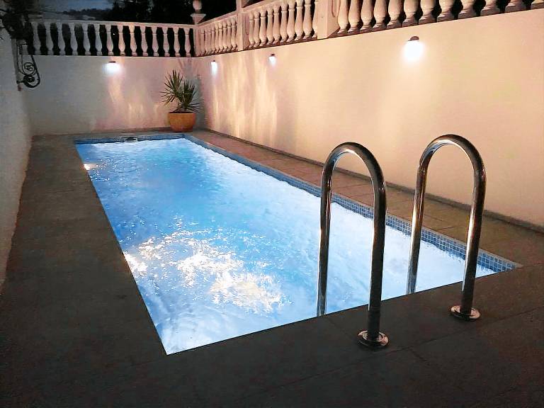 Villa with garden, grill & private pool | Mountain view — photo 3
