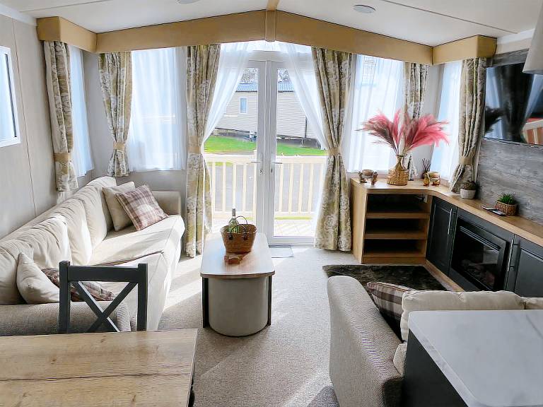 3 bed Caravan - Sleeps 8 - Pets - Parking — photo 3