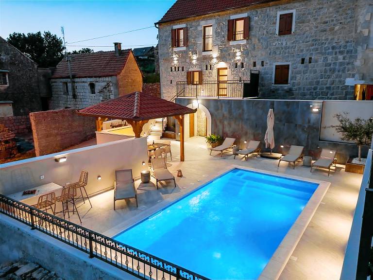Villa Tugare