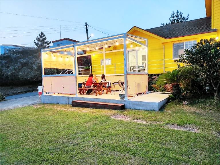 200 m&sup2; Ferienhaus