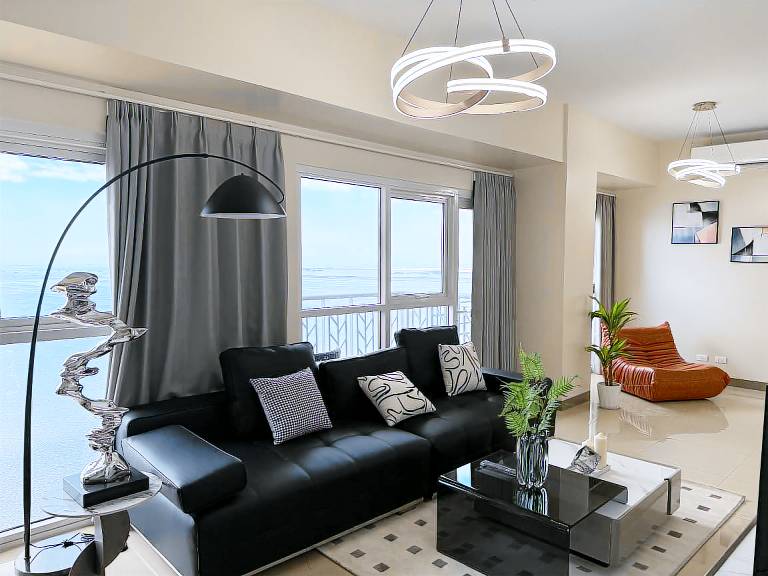 175sqm 3 Bedrooms ，Airport, Okada, Solaire, MOA in Pasay