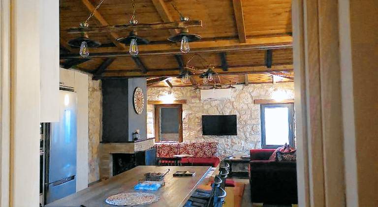 Fully equipped vacation home with patio & garden | Dogs allowed — photo 2