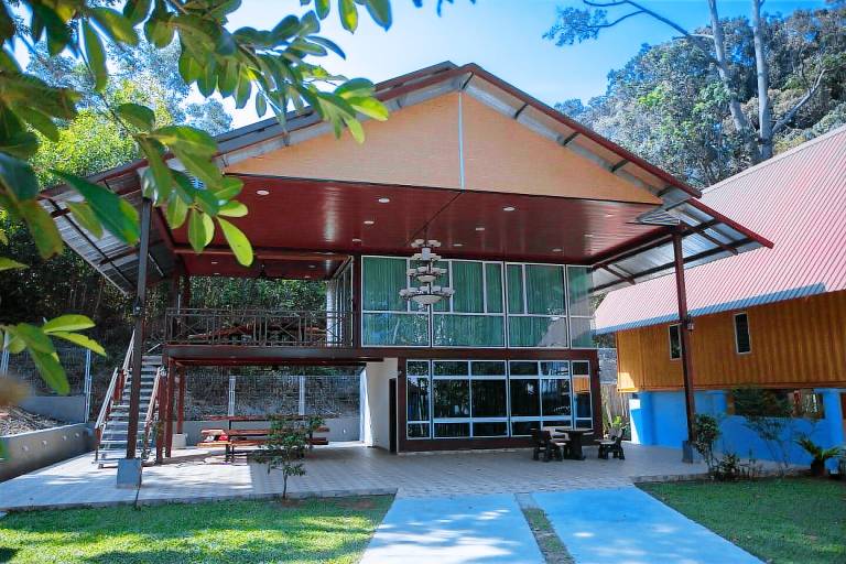 Rachado Villa