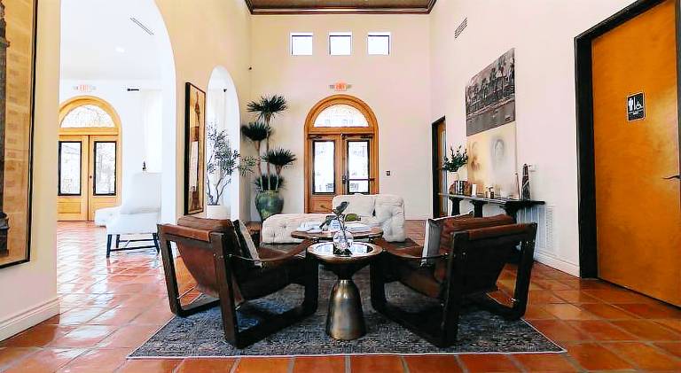 Apartment with pool | Pets are welcome — photo 4