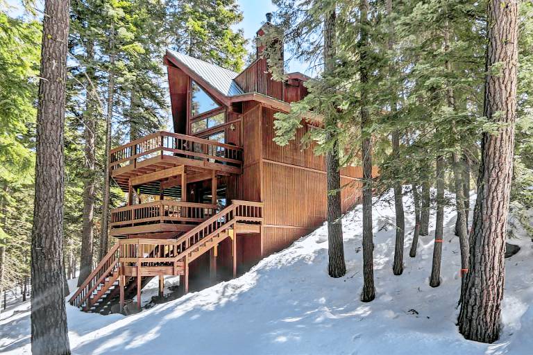 House Donner Lake
