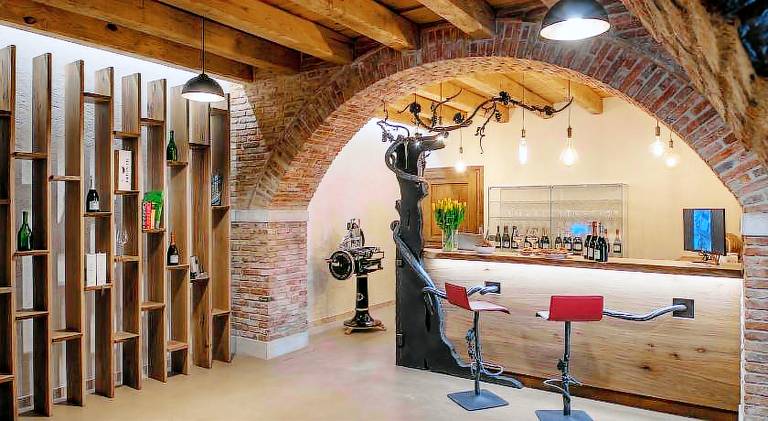 Farm with patio, jacuzzi & sauna | Pets are welcome — photo 4