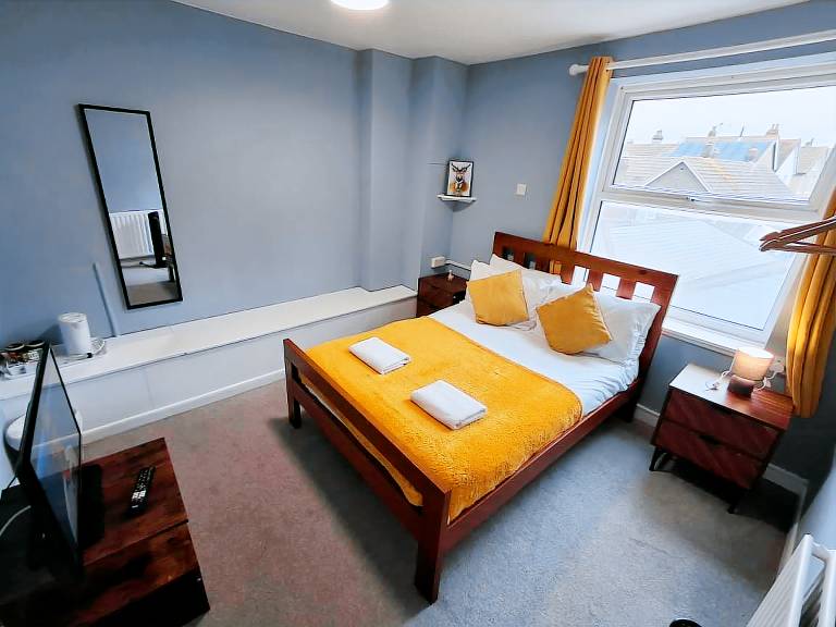 Seaside Escape 2 Bed maisonette Flat Ev22kwh