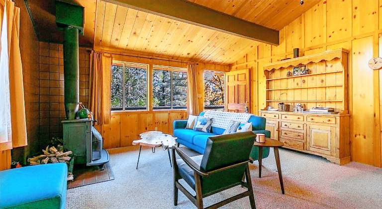 Vacation home with jacuzzi | Pets allowed — photo 2