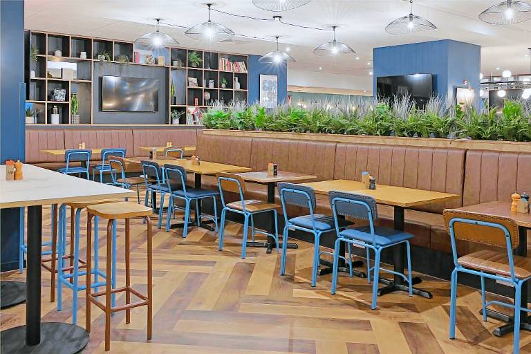Travelodge Gatwick Airport Central — photo 4