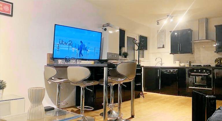 By Lushlets - Hen, Stag, Rugby, & Group Accommodation caters for 60 plus guests ask! — photo 2