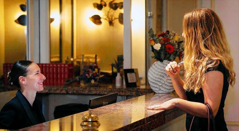 Hotel Restaurant Le Centenaire in Les Eyzies