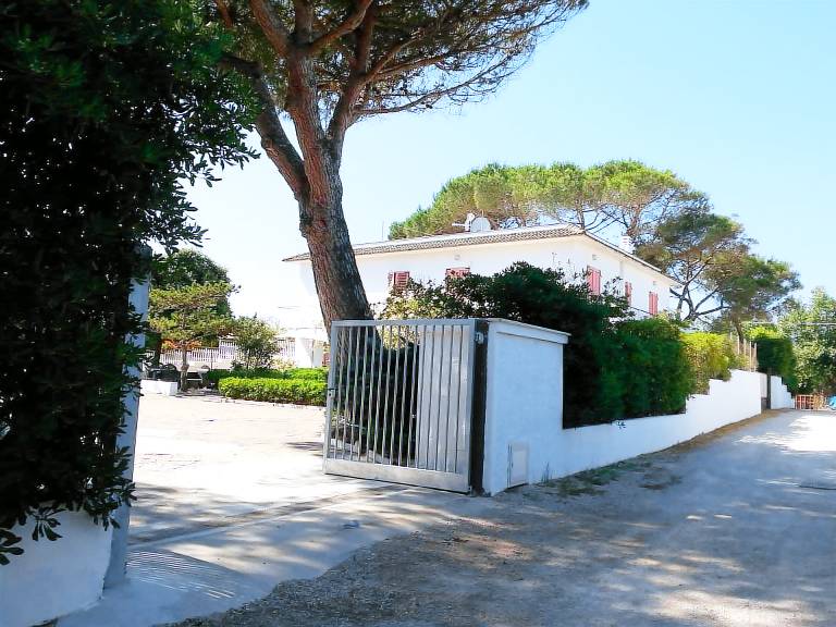 Children-friendly apartment with garden | Beach nearby | Pet-friendly — photo 2