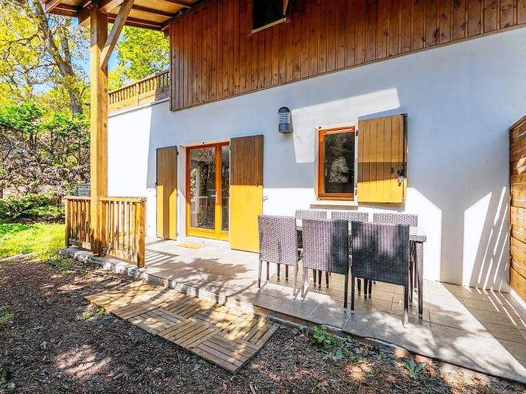 Holiday apartment with sauna, terrace & yard | Next to the beach | Pets allowed — photo 2
