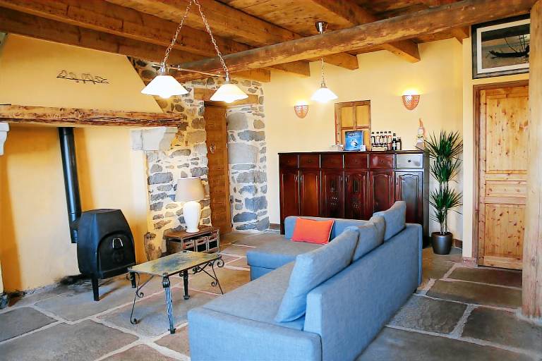 Maison de vacances Les Estables
