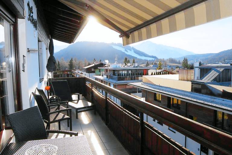 Ferienwohnung mit Hund in Seefeld in Tirol für max. 4 Personen Ferienwohnung mit Hund in Seefeld in Tirol für max. 4 Personen