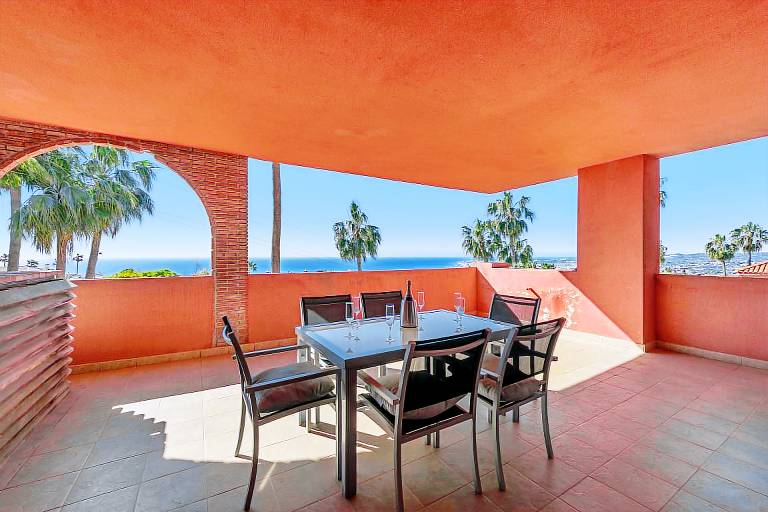 Apartment 'Estilo El Higuerón' with Sea View, Wi-Fi, and Air Conditioning — photo 2