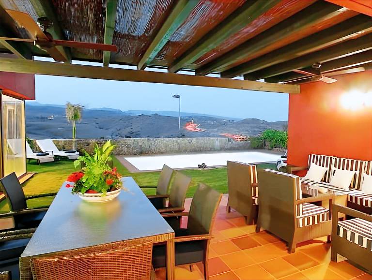 Villa with patio, private pool & yard — photo 4