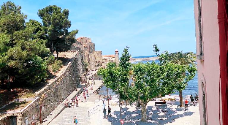 Holiday apartment | Close to the beach | Pets are welcome in Collioure