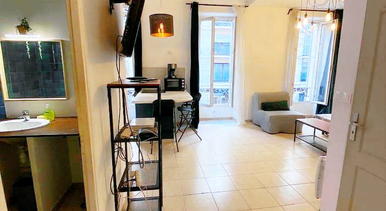 Apartment | Close to Porte d'Aix — photo 3