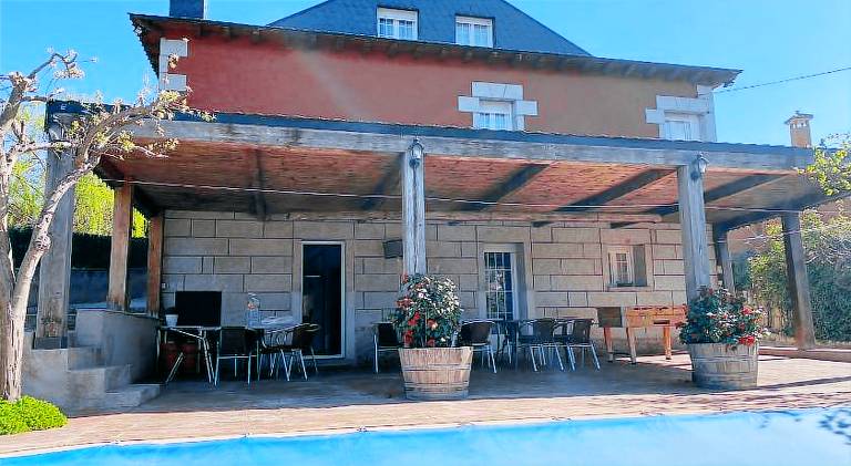 Charming house with pool | Pets allowed — photo 4
