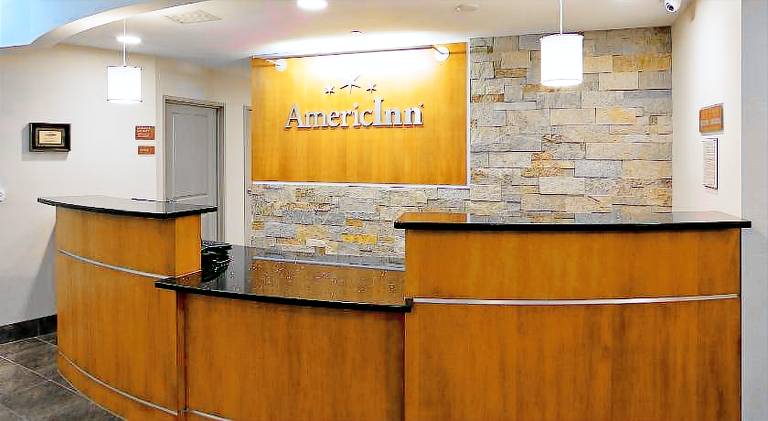 AmericInn by Wyndham Waupun — photo 5