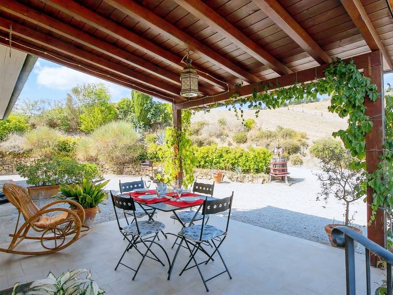 Child-friendly charming vacation home with grill, terrace & private pool | Nature view | Pets are welcome — photo 5